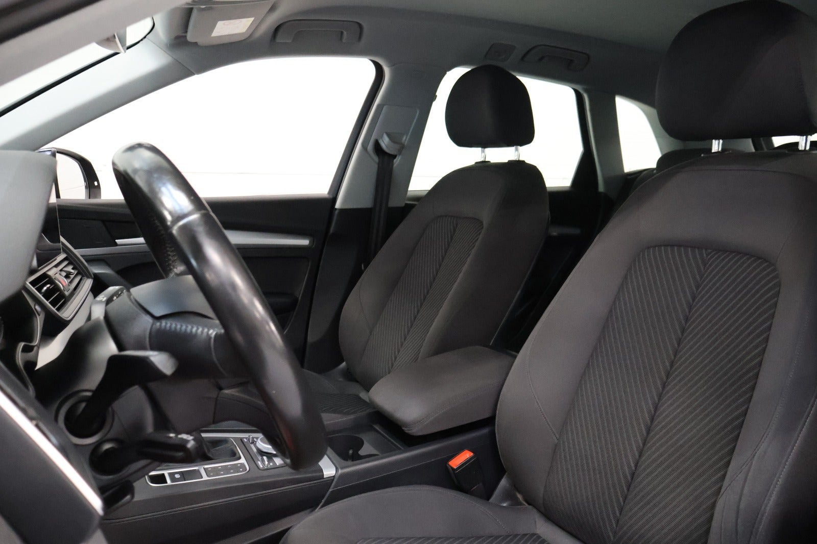 Sort Audi Q5 fra 2017