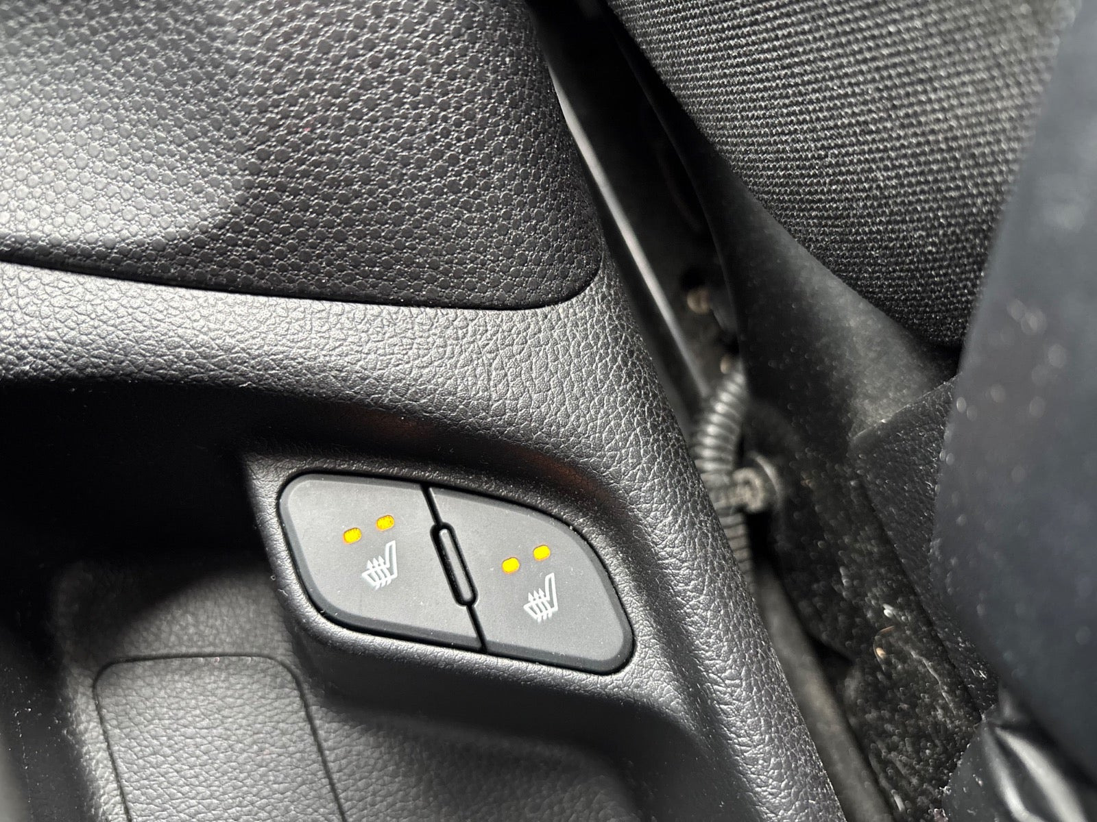 Grå Kia Picanto fra 2016