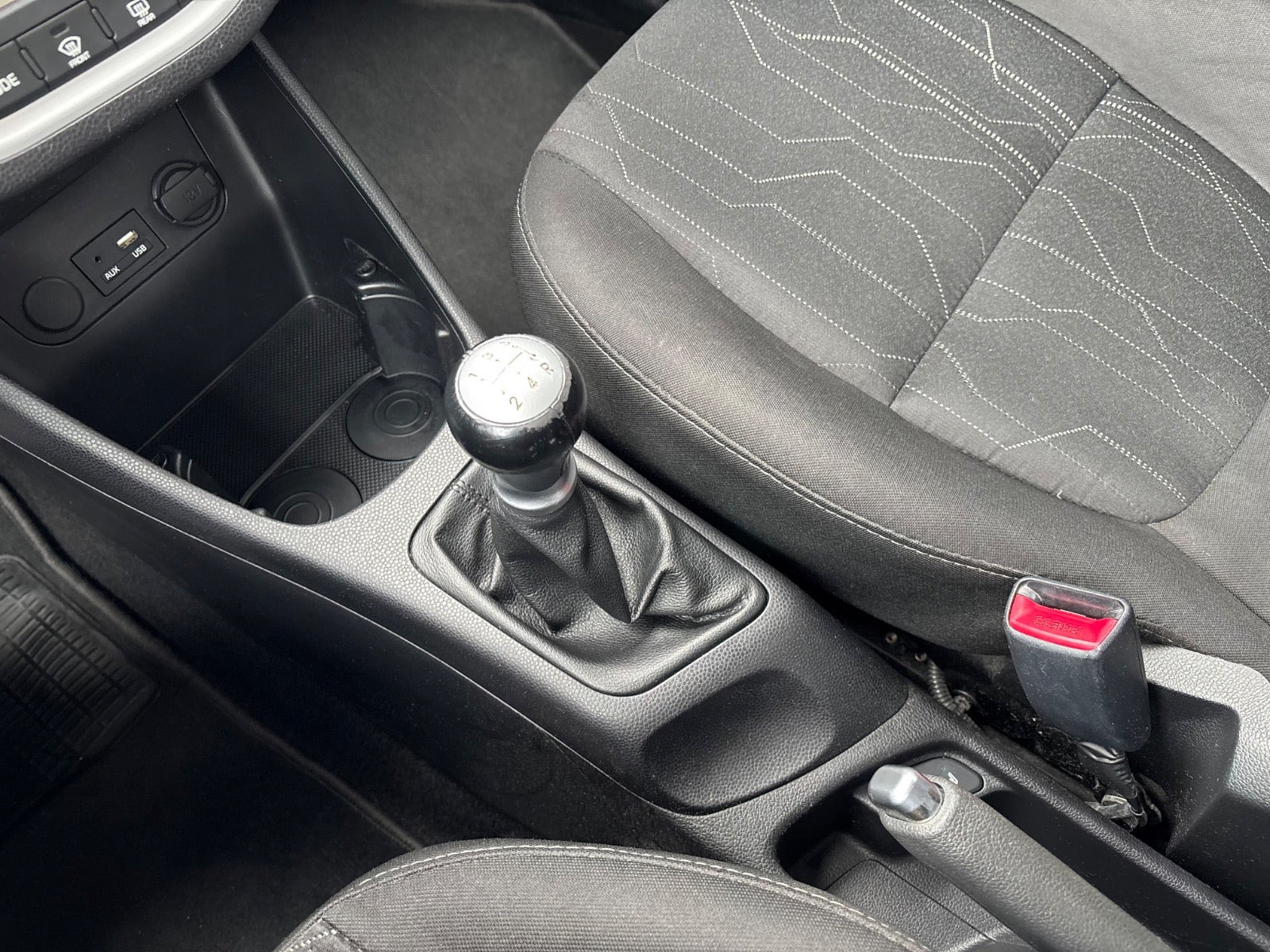 Grå Kia Picanto fra 2016