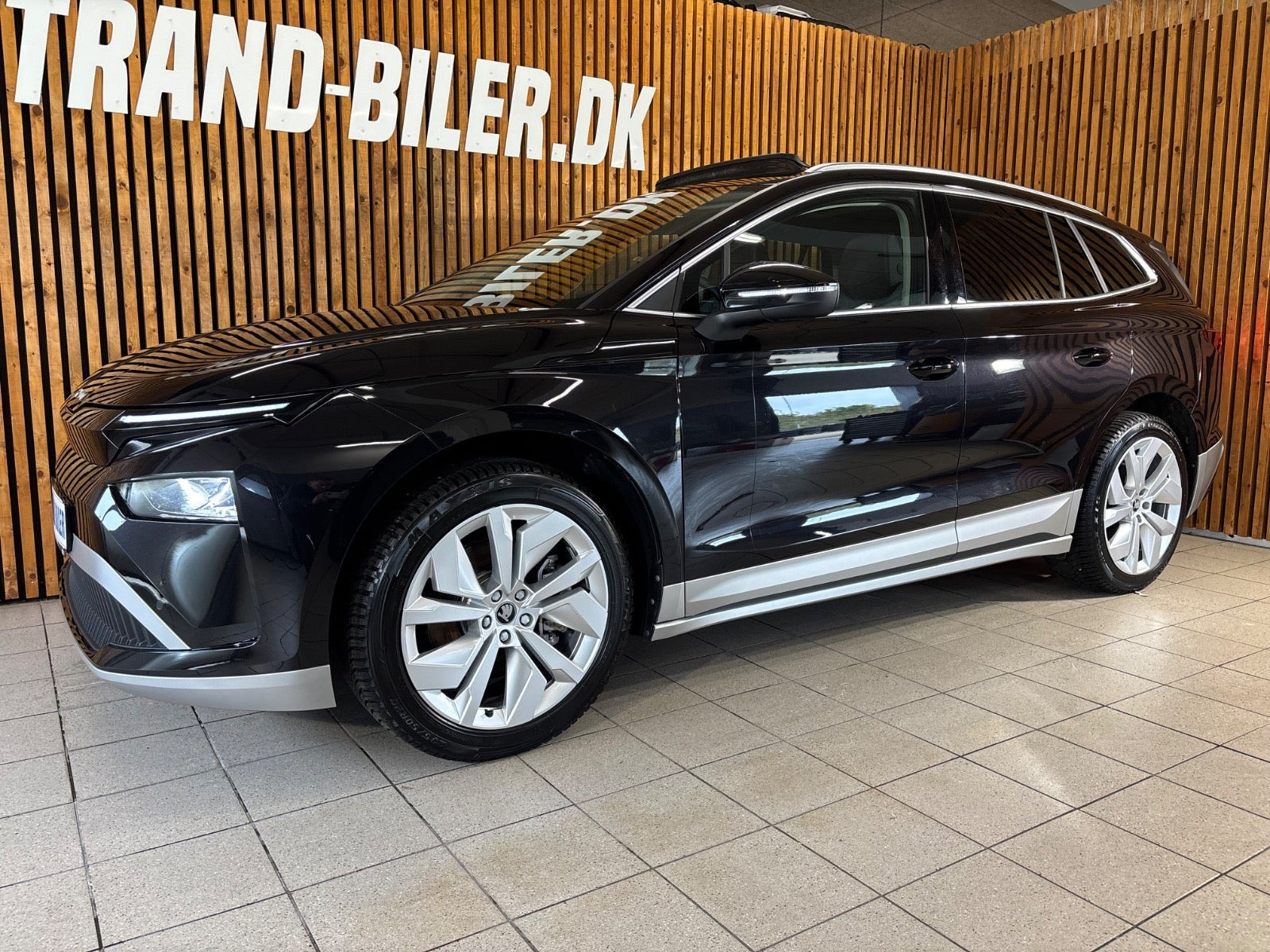 Sort Skoda Enyaq fra 2025