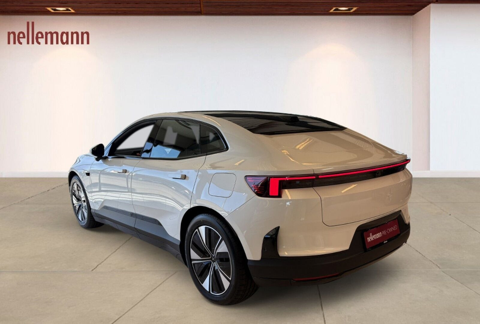 Hvid Polestar 4 fra 2026
