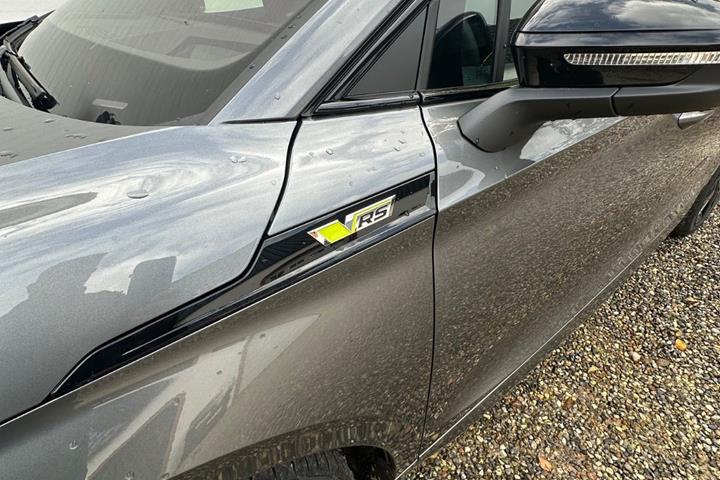 Grå Skoda Enyaq fra 2026
