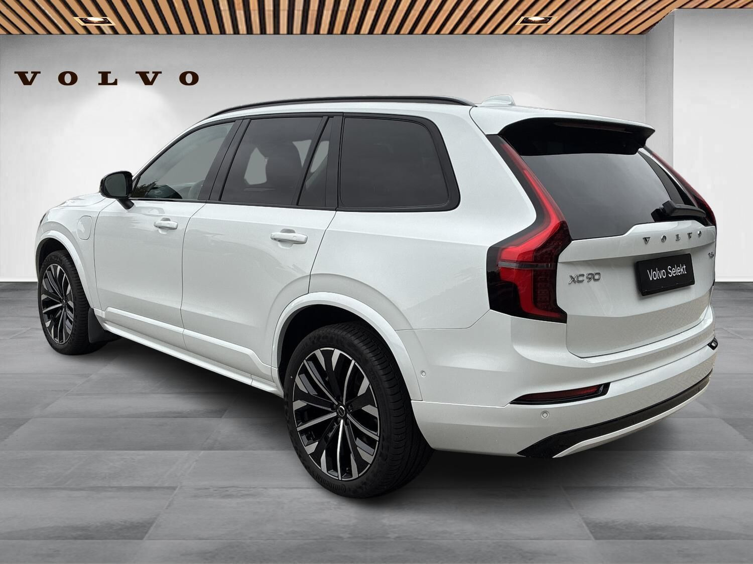 Hvid Volvo XC90 fra 2026