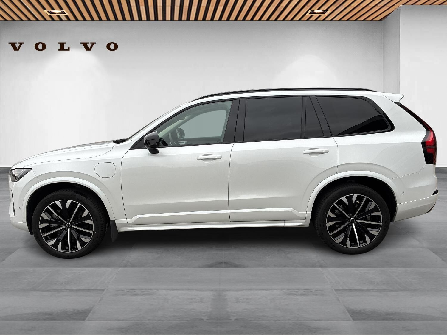 Hvid Volvo XC90 fra 2026