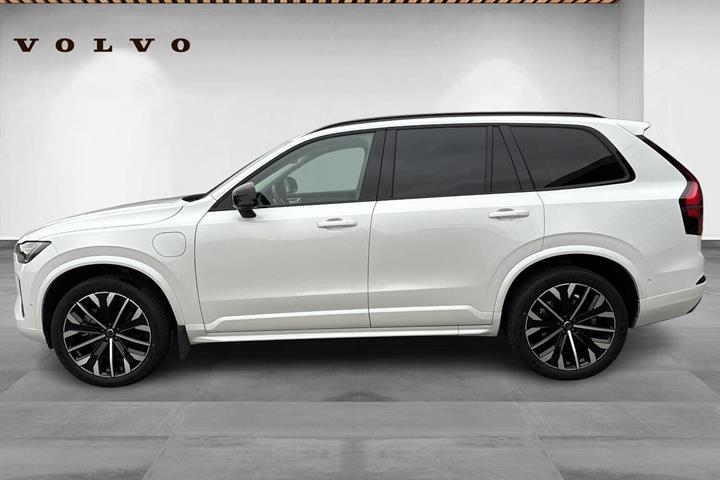 Hvid Volvo XC90 fra 2026