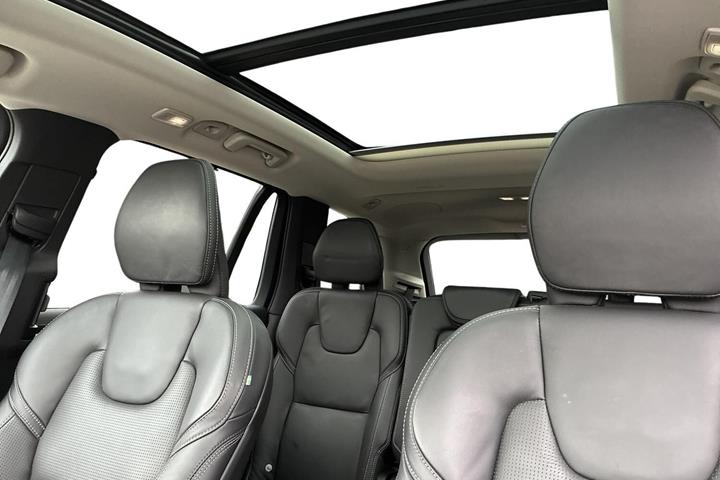 Hvid Volvo XC90 fra 2026