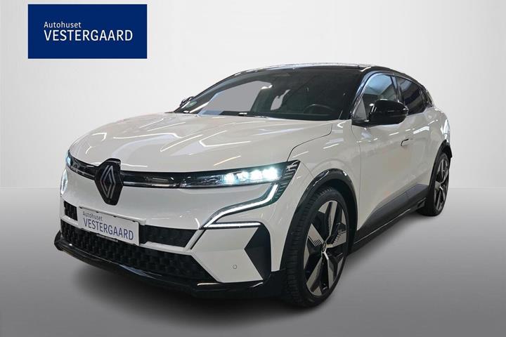 Hvid Renault Megane E-Tech fra 2023 set udefra