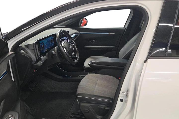 Hvid Renault Megane E-Tech fra 2023