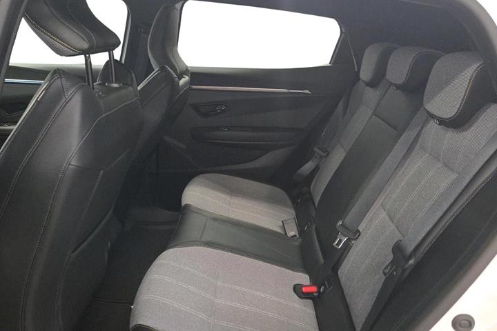 Hvid Renault Megane E-Tech fra 2023