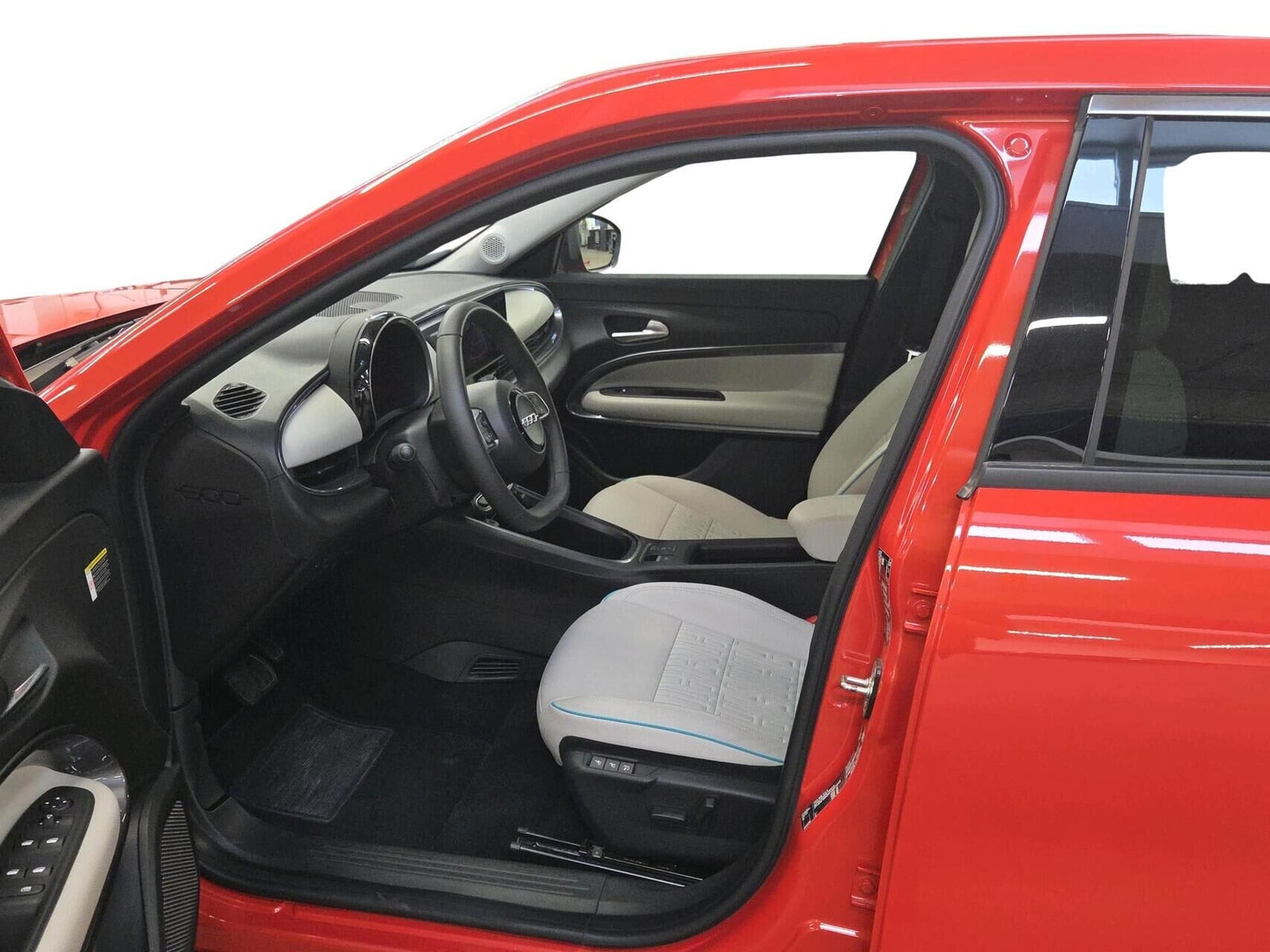 Orange Fiat 600e fra 2025