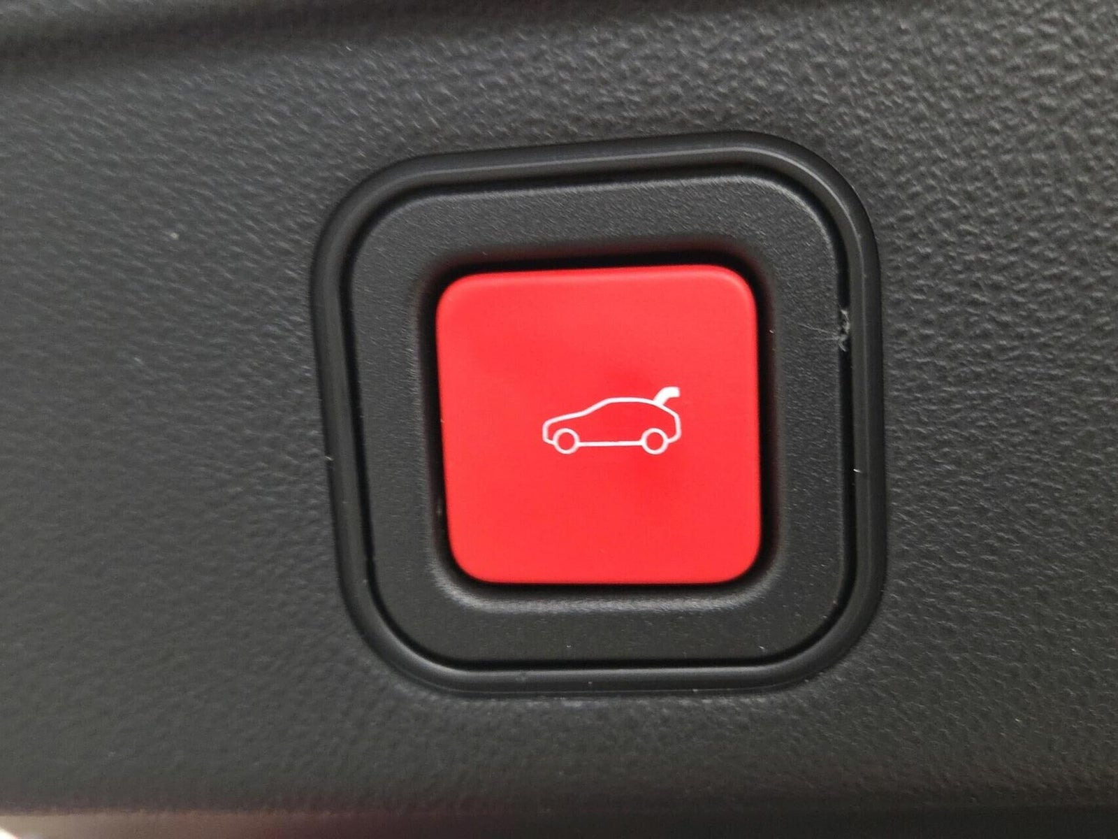 Orange Fiat 600e fra 2025