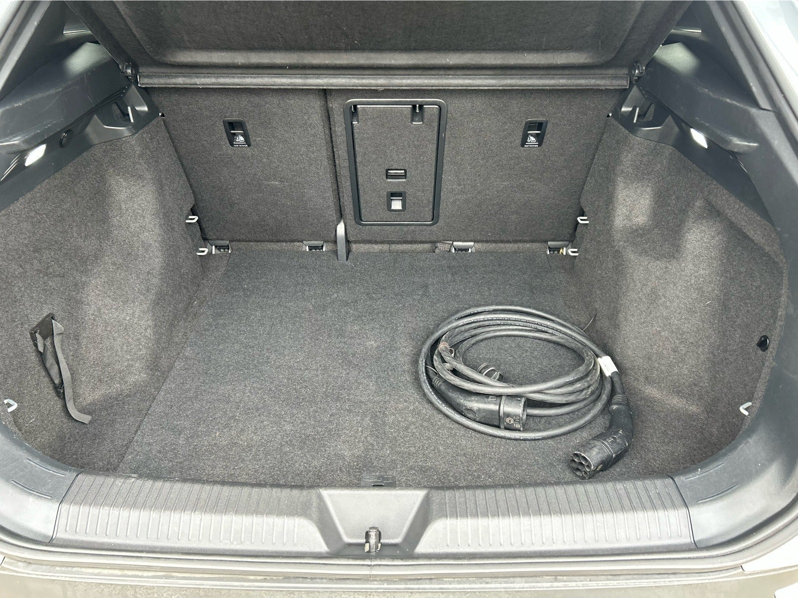 Sølv VW ID.4 fra 2021