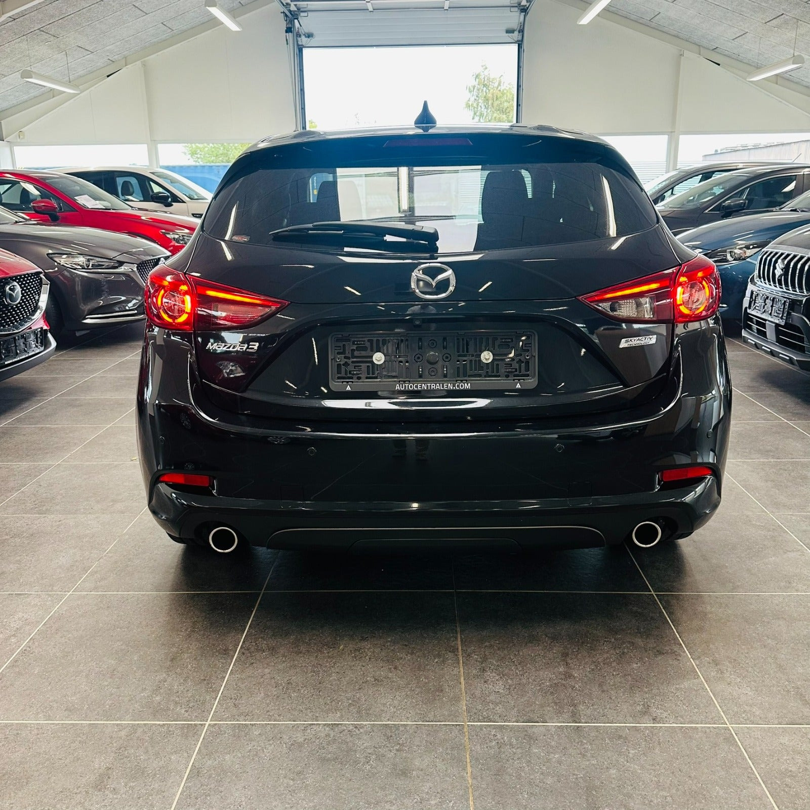 Sort Mazda 3 fra 2017