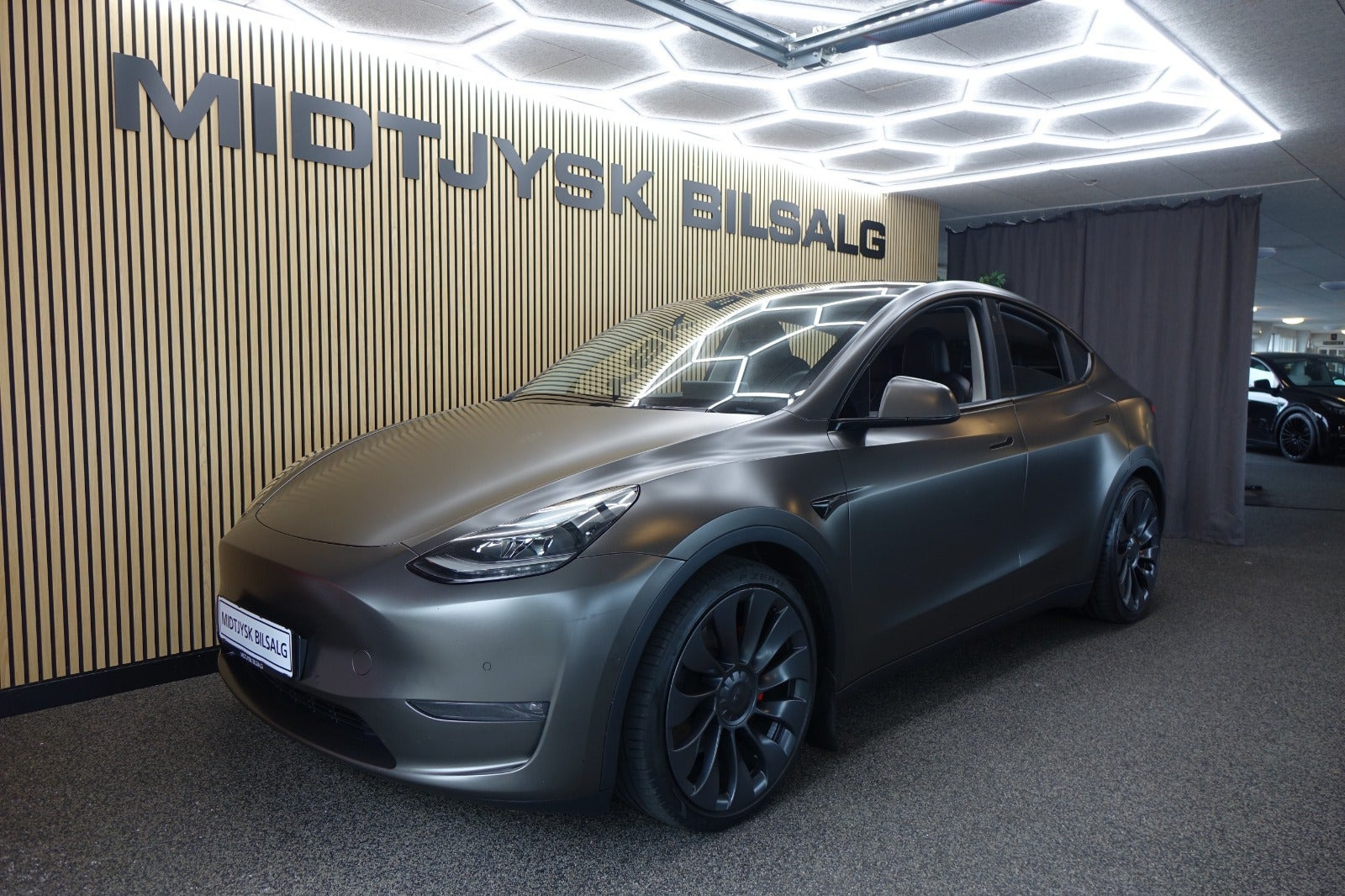 Tesla Model Y Performance AWD