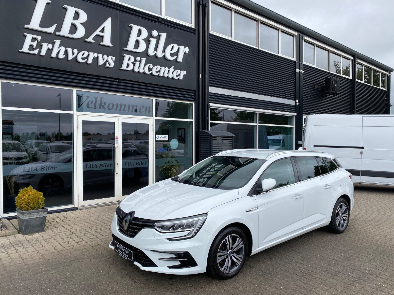 Renault Megane IV 1,6 E-Tech Intens Sport Tourer Van