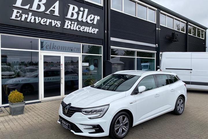 Hvid Renault Megane IV fra 2021