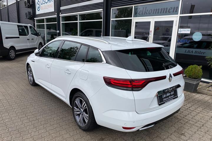 Hvid Renault Megane IV fra 2021
