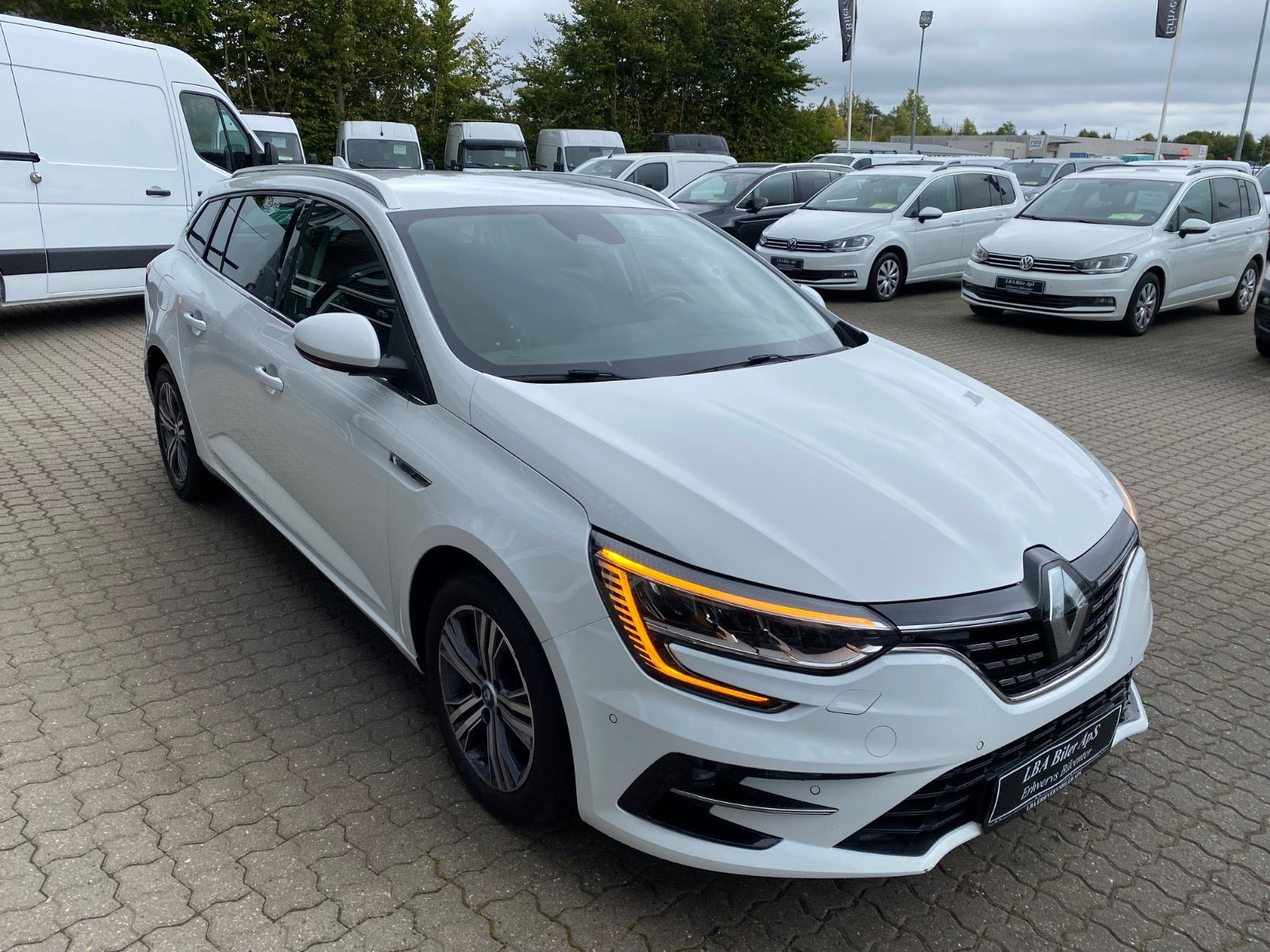 Hvid Renault Megane IV fra 2021