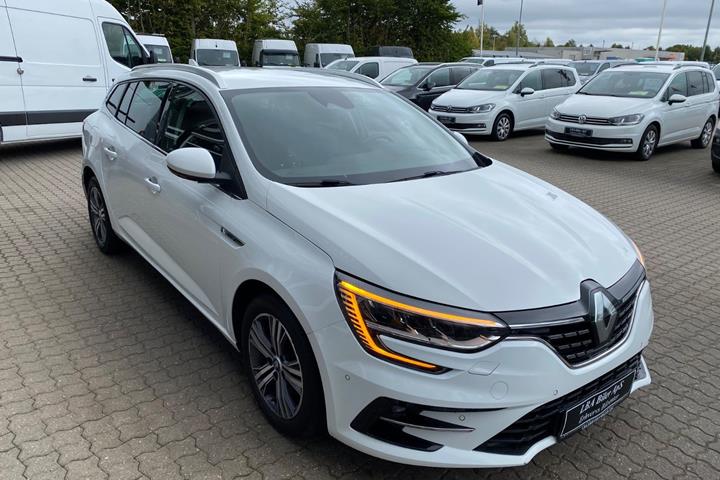 Hvid Renault Megane IV fra 2021