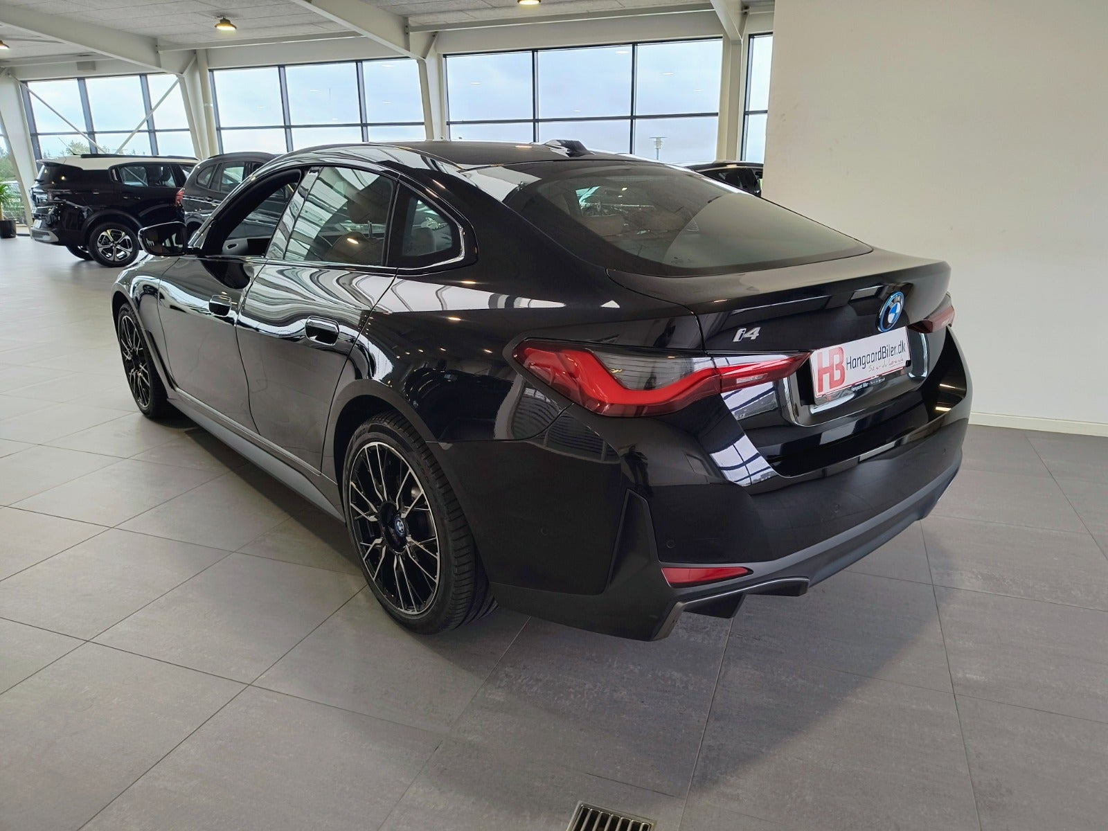 Sort BMW i4 fra 2023