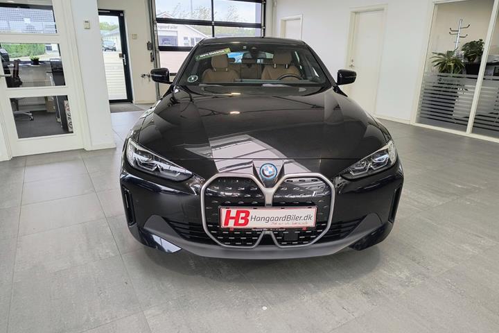 Sort BMW i4 fra 2023