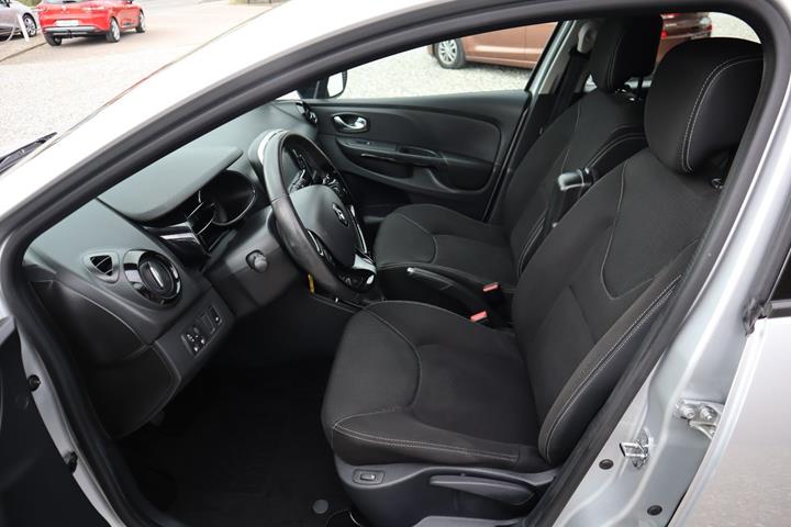 Sølv Renault Clio IV fra 2015