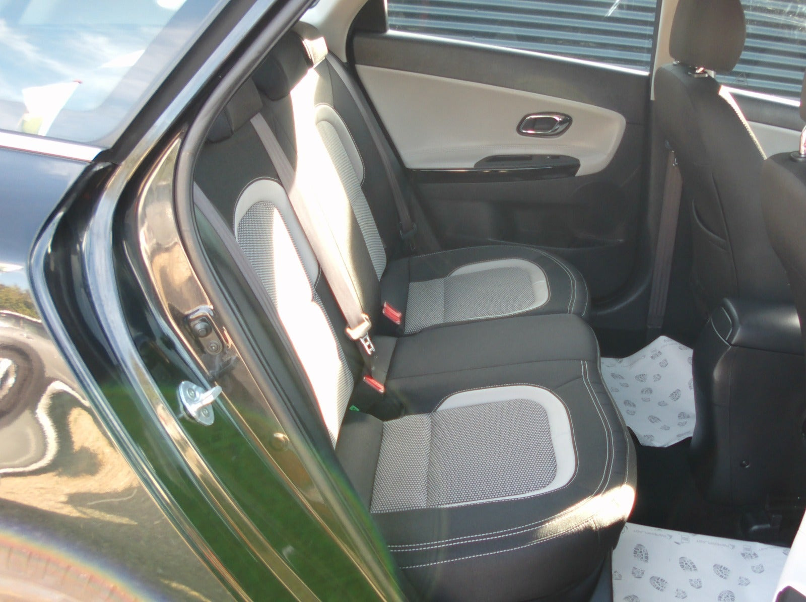 Sort Kia Ceed fra 2014