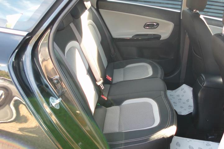 Sort Kia Ceed fra 2014