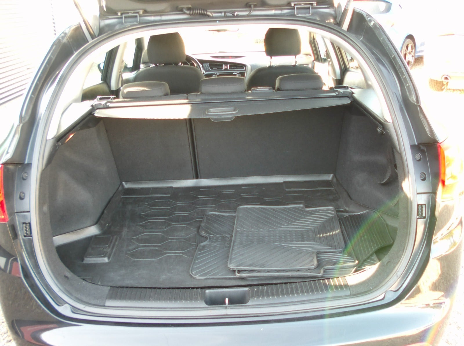 Sort Kia Ceed fra 2014
