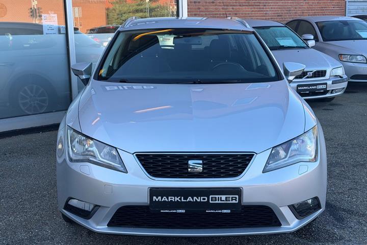 Sølv Seat Leon fra 2015