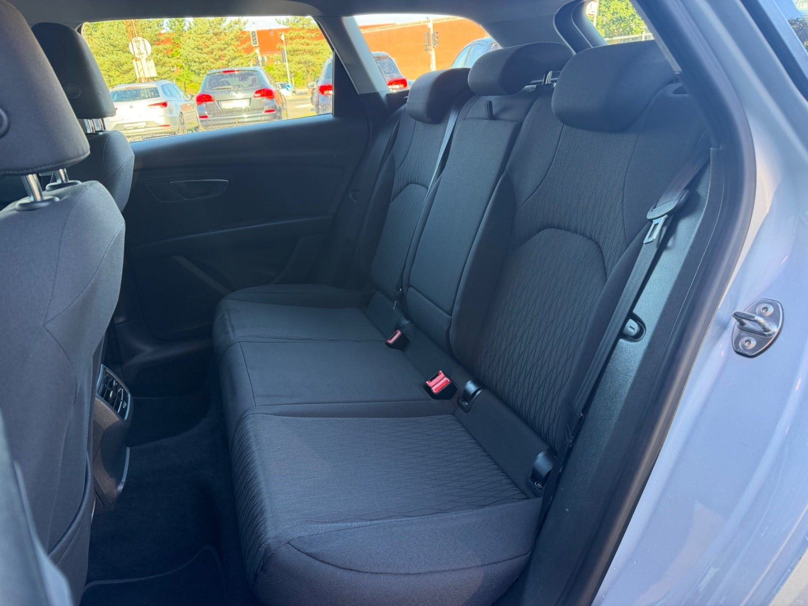 Sølv Seat Leon fra 2015