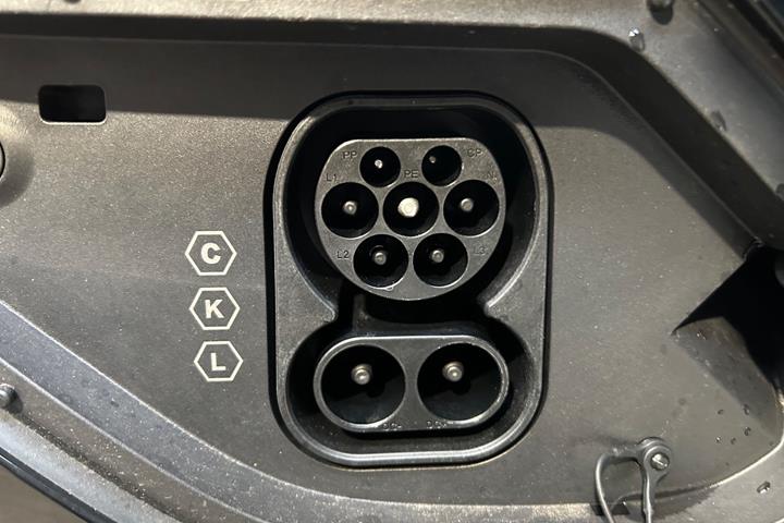 Sort Xpeng G6 fra 2026