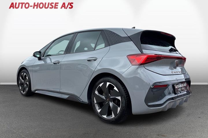 Grå Cupra Born fra 2024