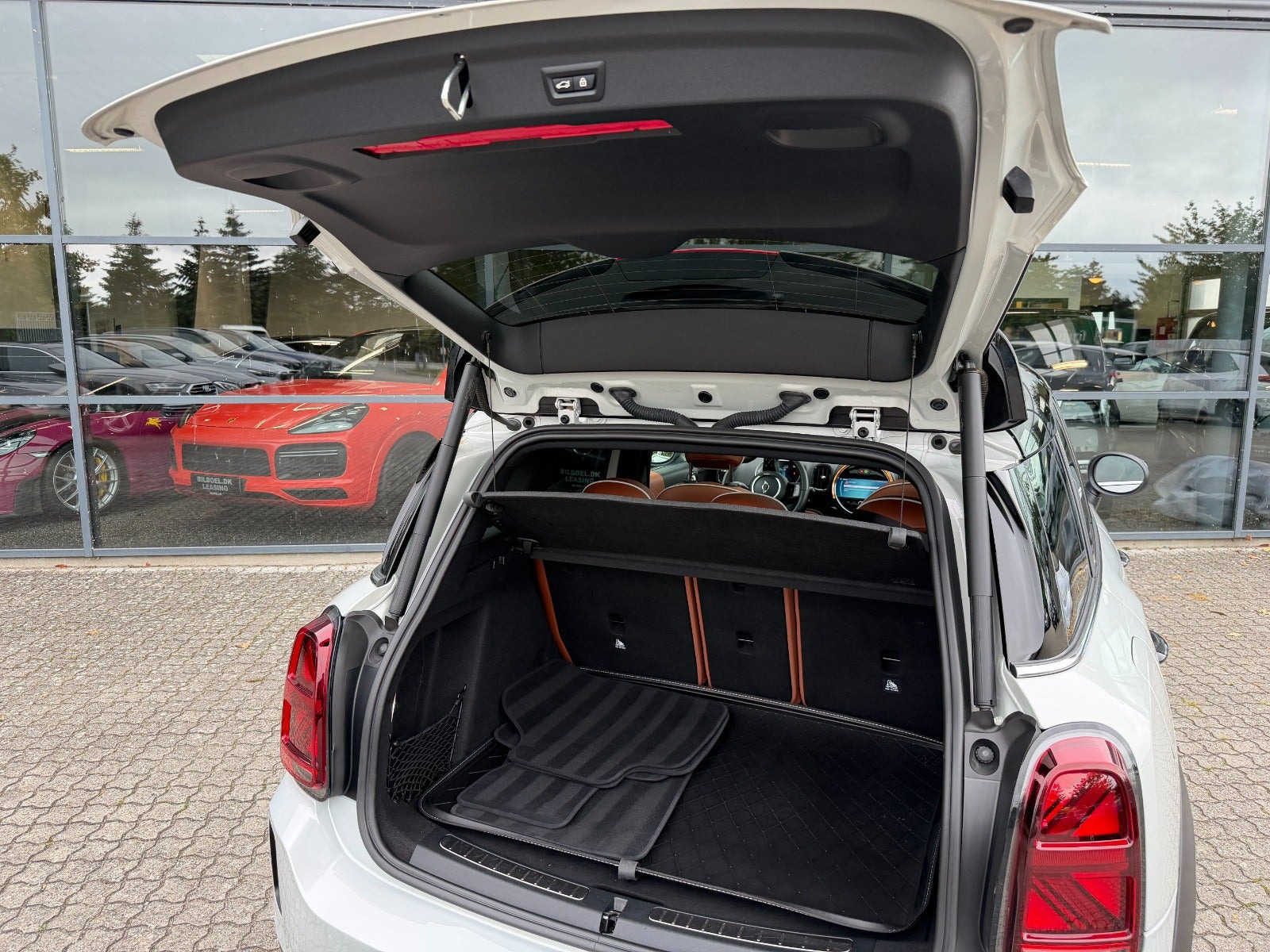 Sølv Mini Countryman Cooper SE fra 2021