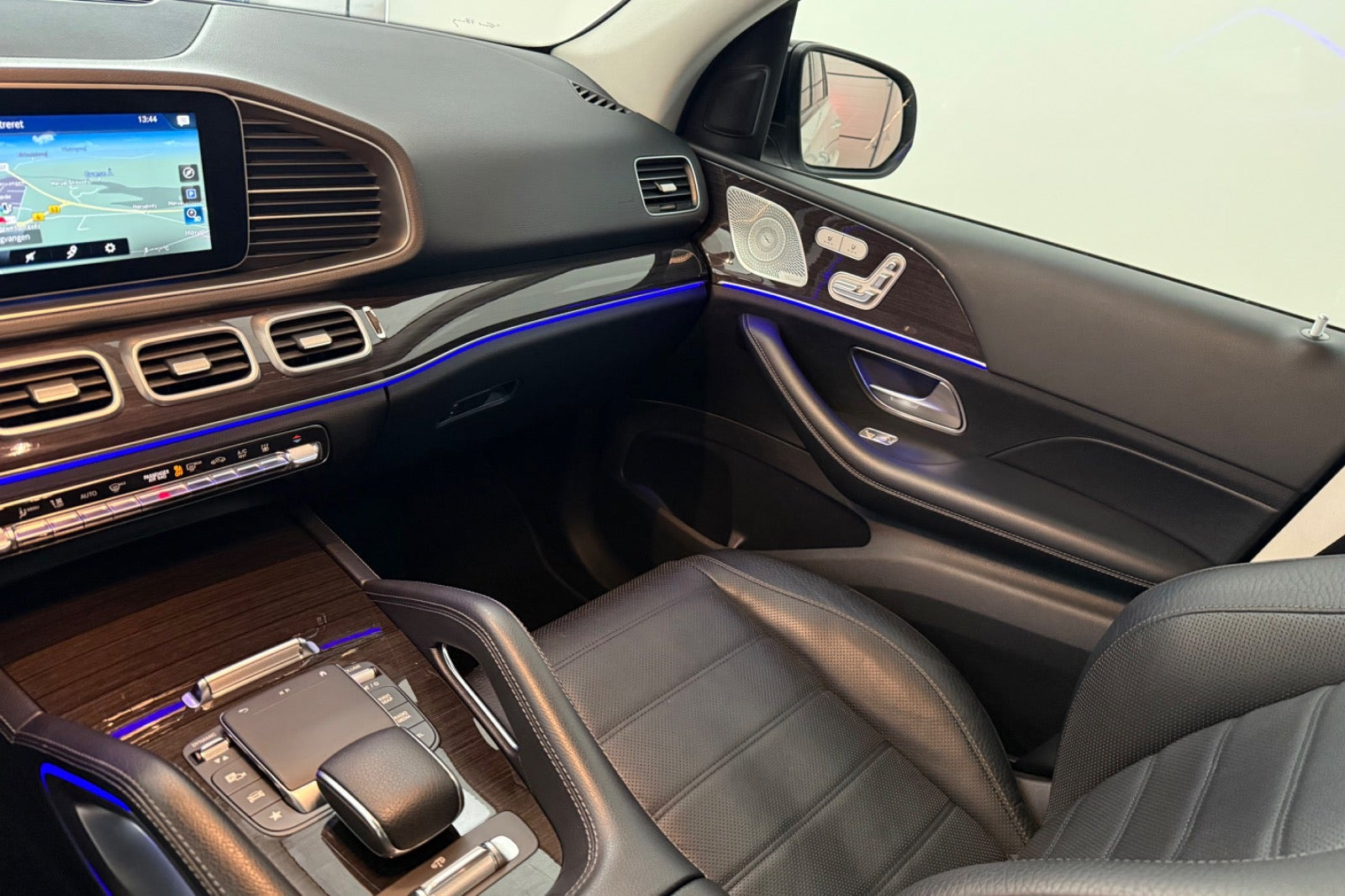 Hvid Mercedes GLE350 de fra 2021