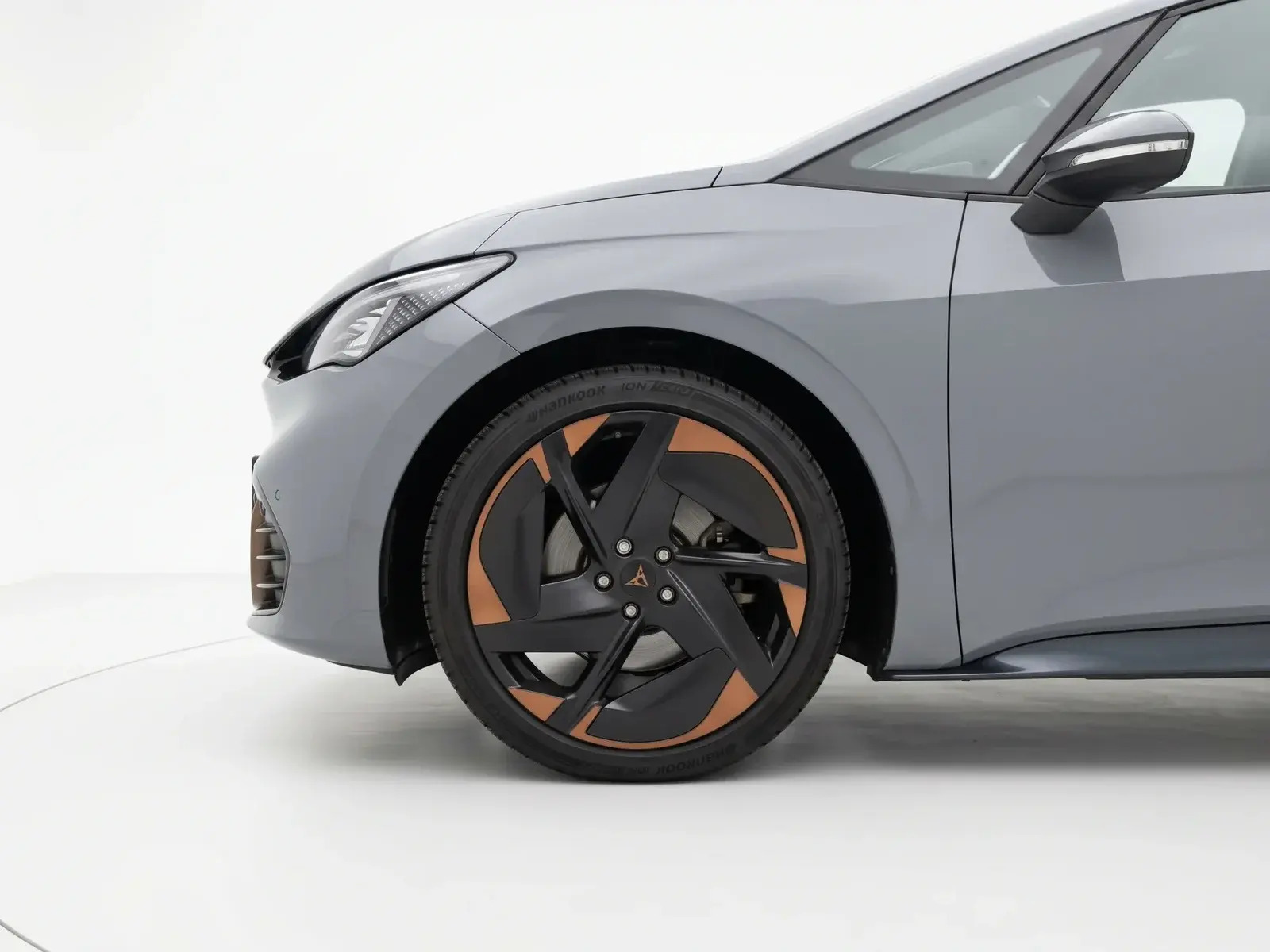 Grå Cupra Born fra 2022