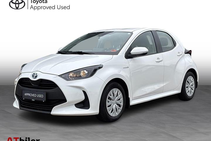 Hvid Toyota Yaris fra 2021