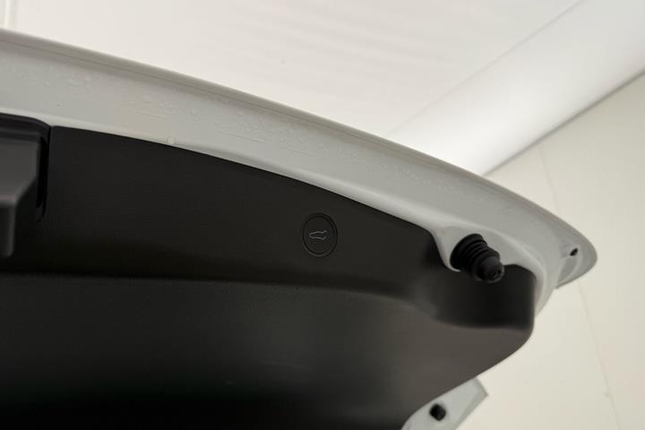Hvid Tesla Model 3 fra 2023