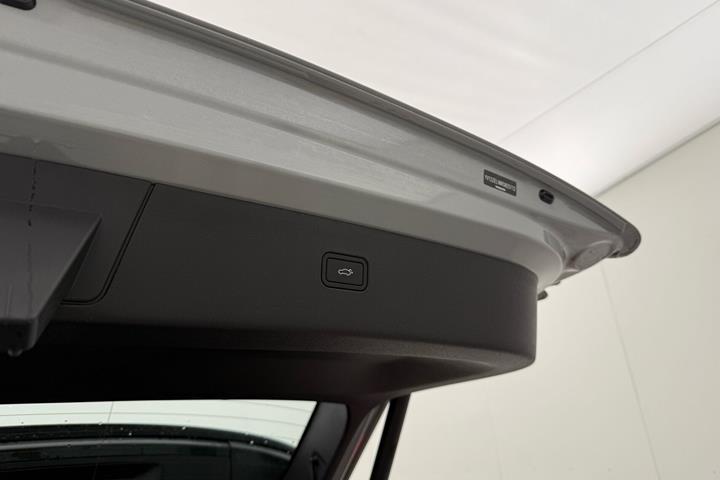 Grå Volvo EX30 fra 2024