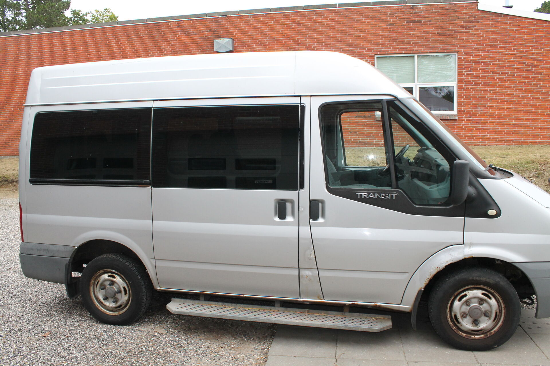 Sølv Ford Transit fra 2011