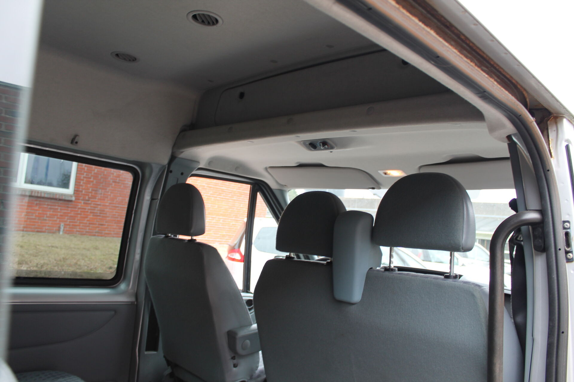 Sølv Ford Transit fra 2011