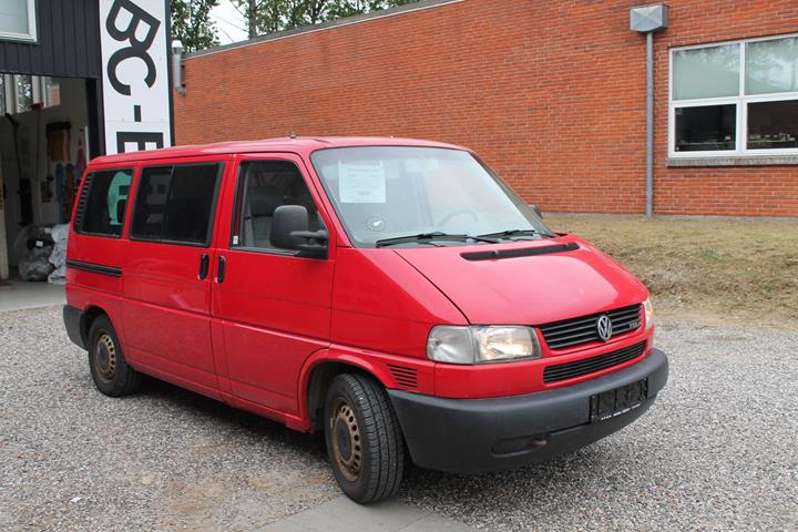 undefined VW Caravelle fra 2000