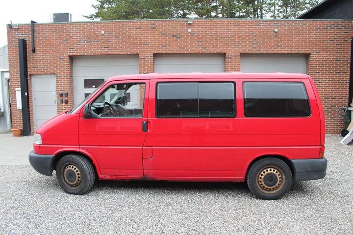 undefined VW Caravelle fra 2000