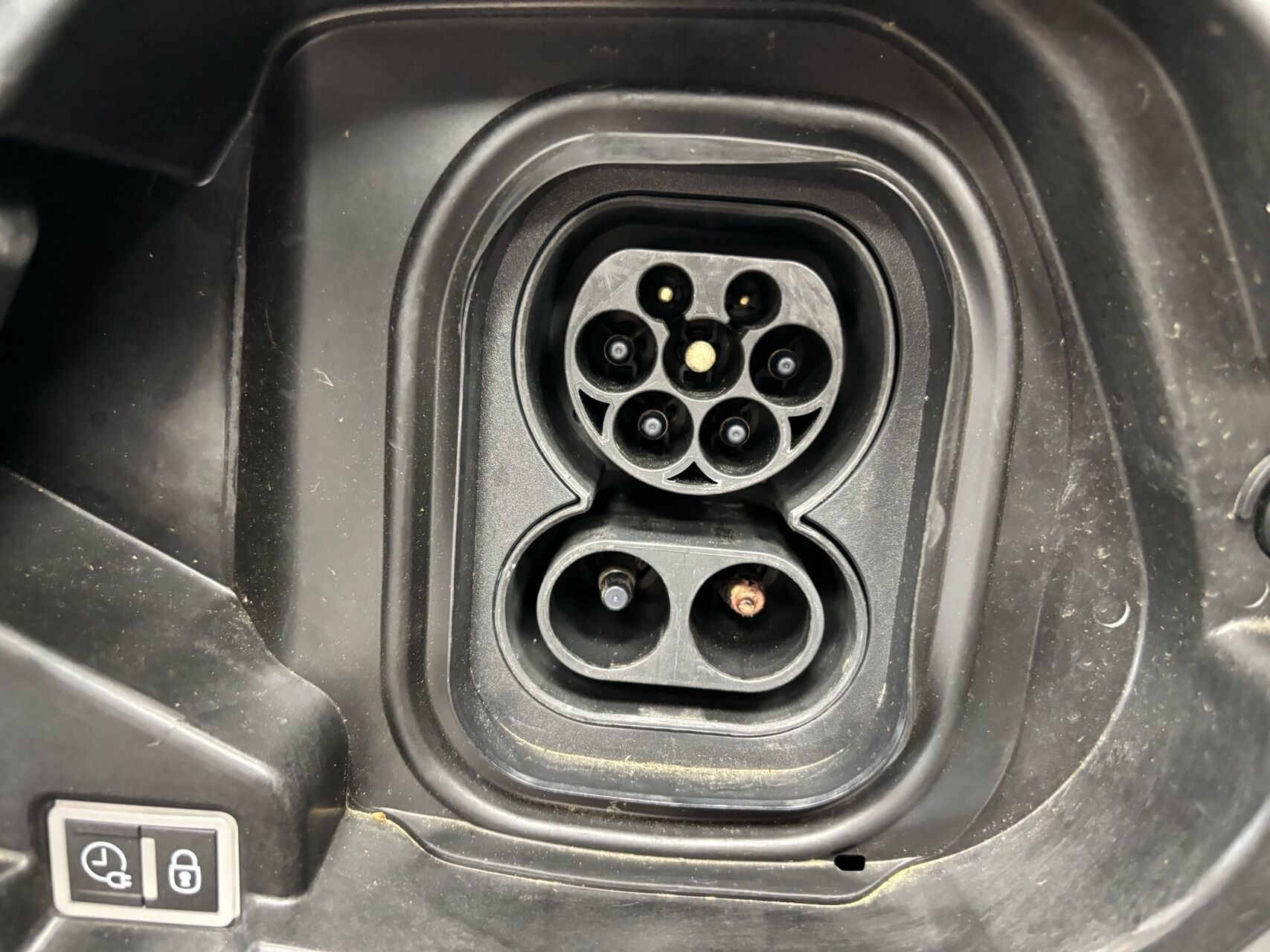Sort Opel Corsa-e fra 2024