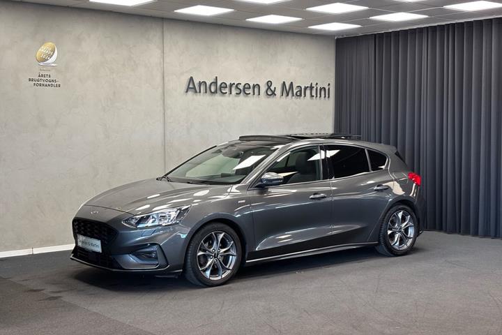 Sort Ford Focus fra 2021