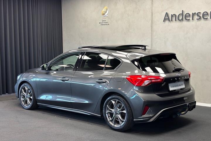 Sort Ford Focus fra 2021