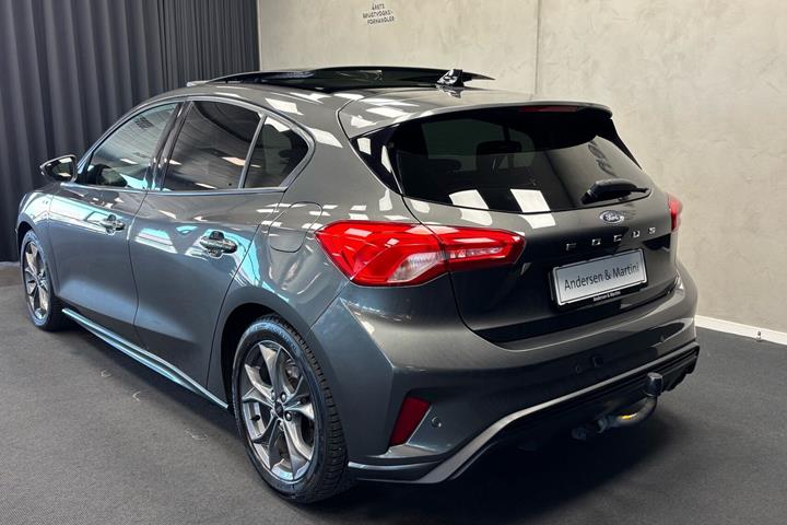Sort Ford Focus fra 2021