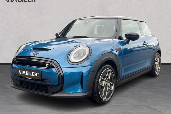 Blå Mini Cooper fra 2021
