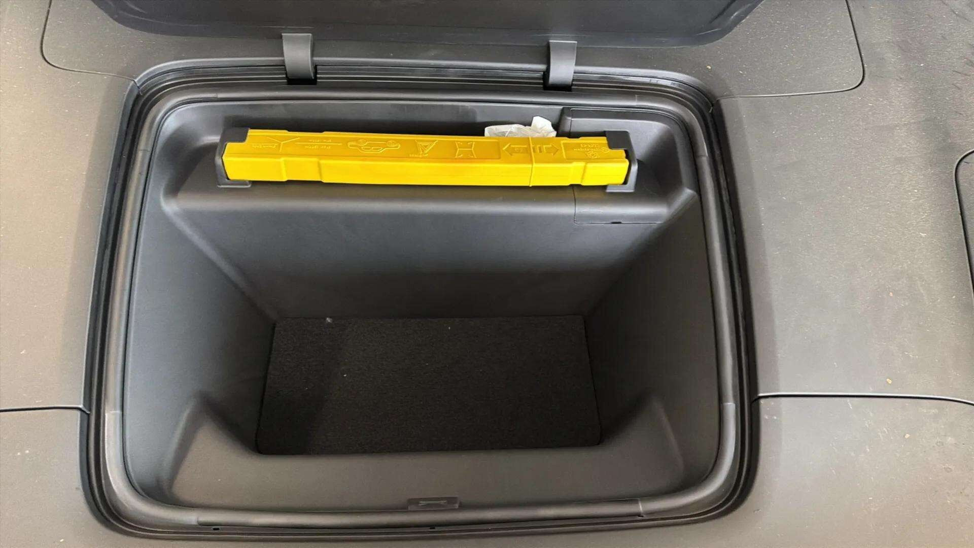 Hvid Polestar 4 fra 2026