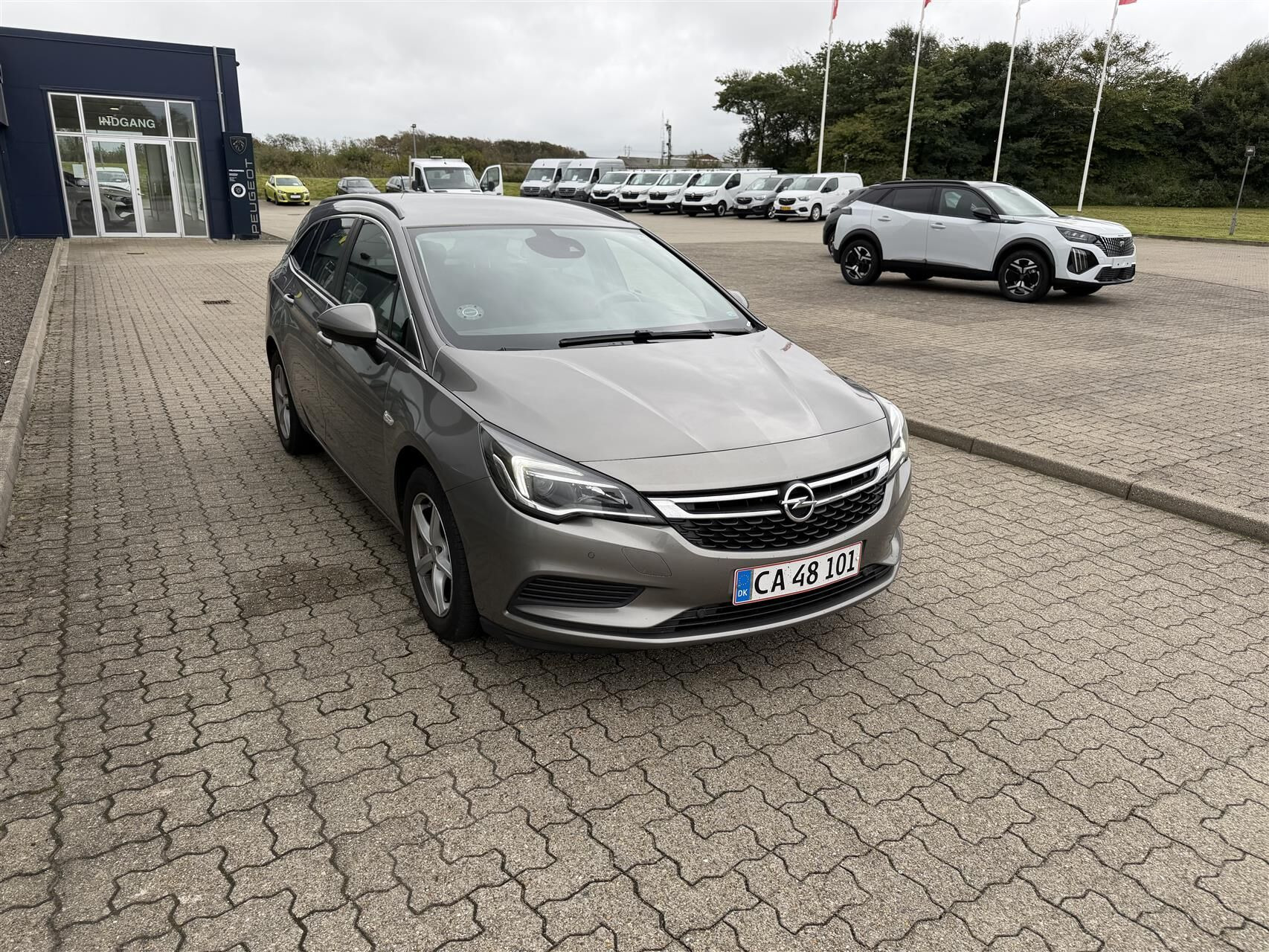 undefined Opel Astra fra 2017